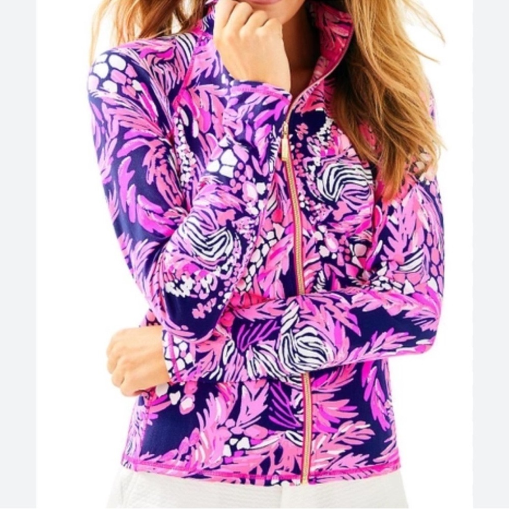 Lilly Pulitzer Luxletic Kapri Jacket it’s a jungle in here print large EUC
